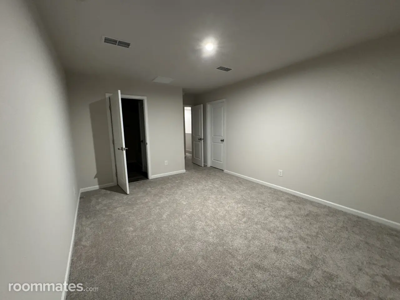 Profile photo 4 of 11