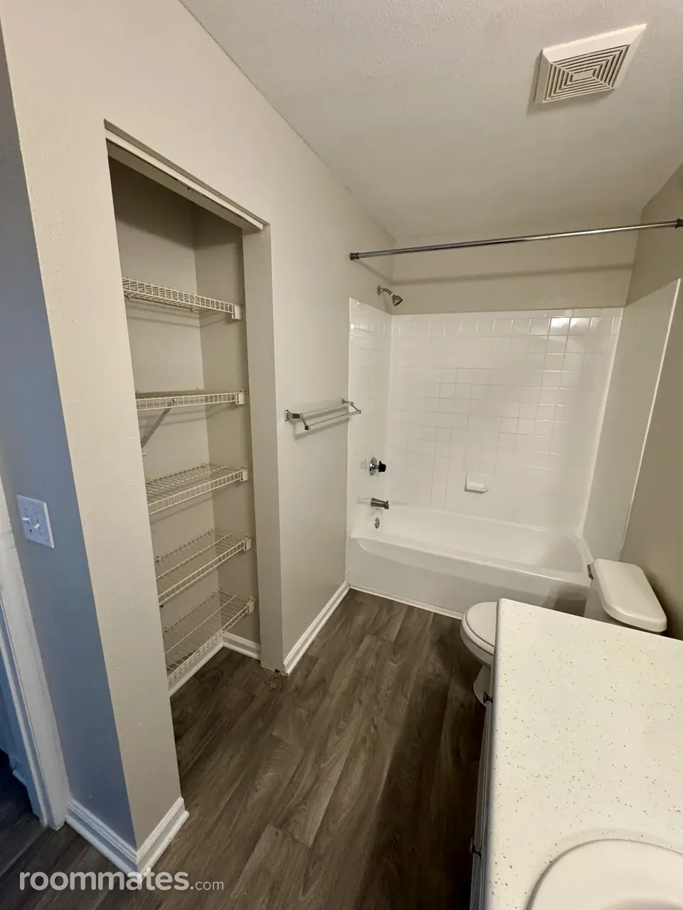 Profile photo 8 of 11