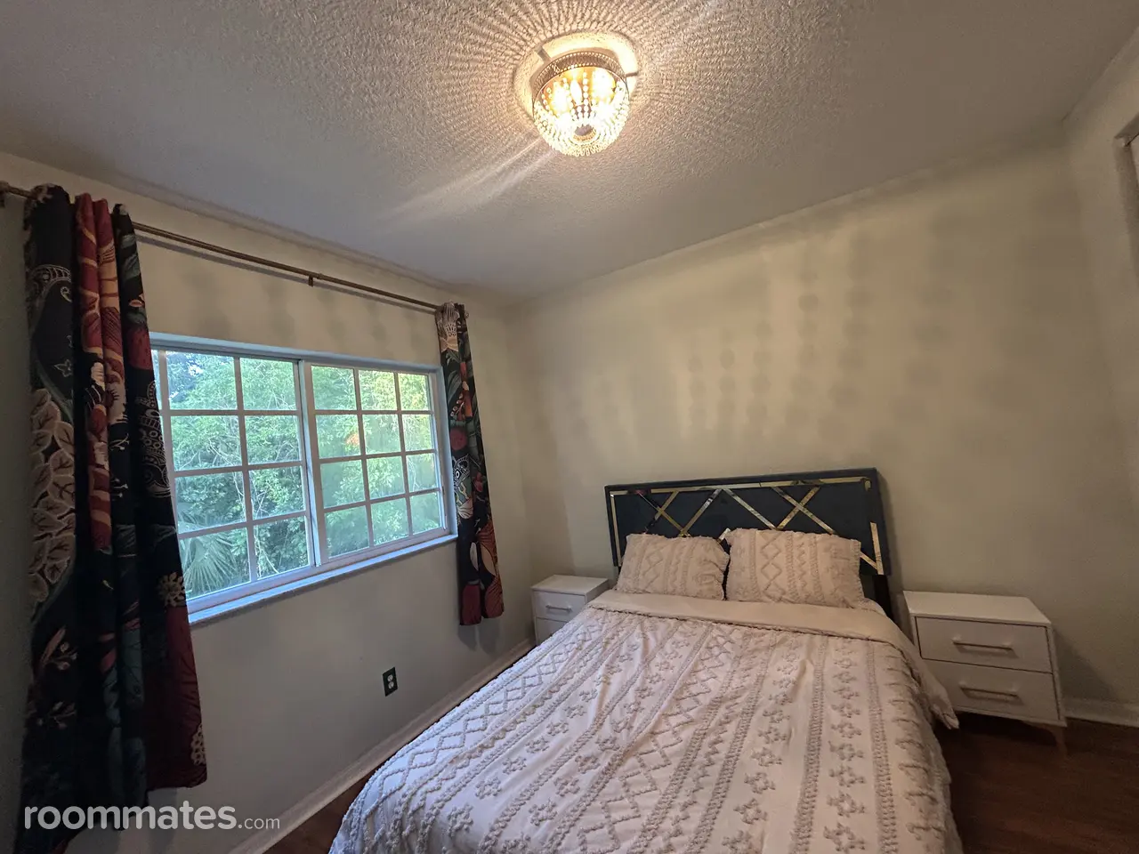 Room for rent in Lake Worth, FL $1300, house