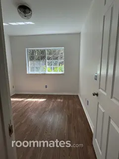 Room for rent in Lake Worth, FL $1200, house