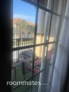 Room for rent in Lake Worth, FL $1500, house