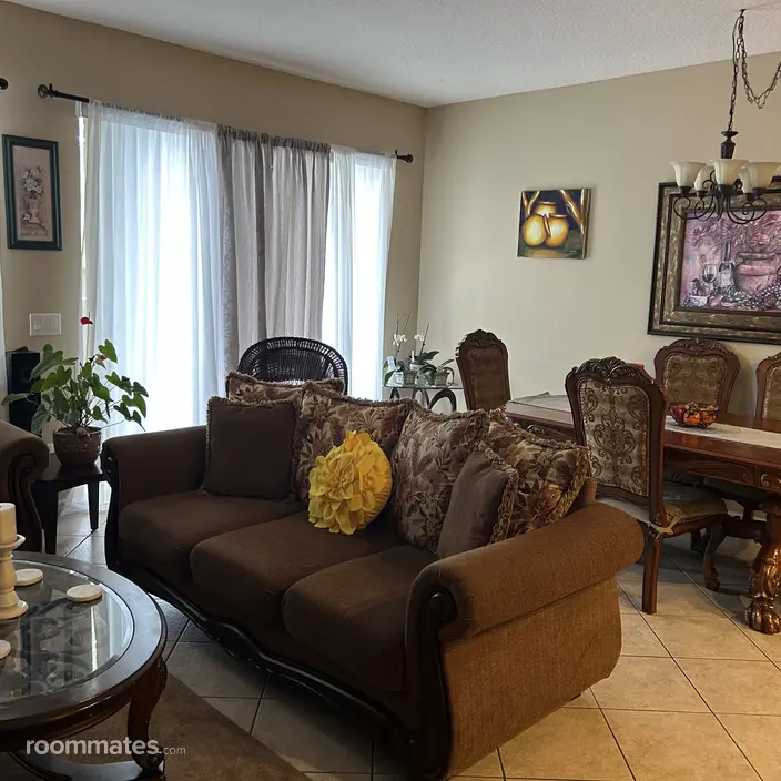 Room for rent in Winter Park, FL $750, townhouse