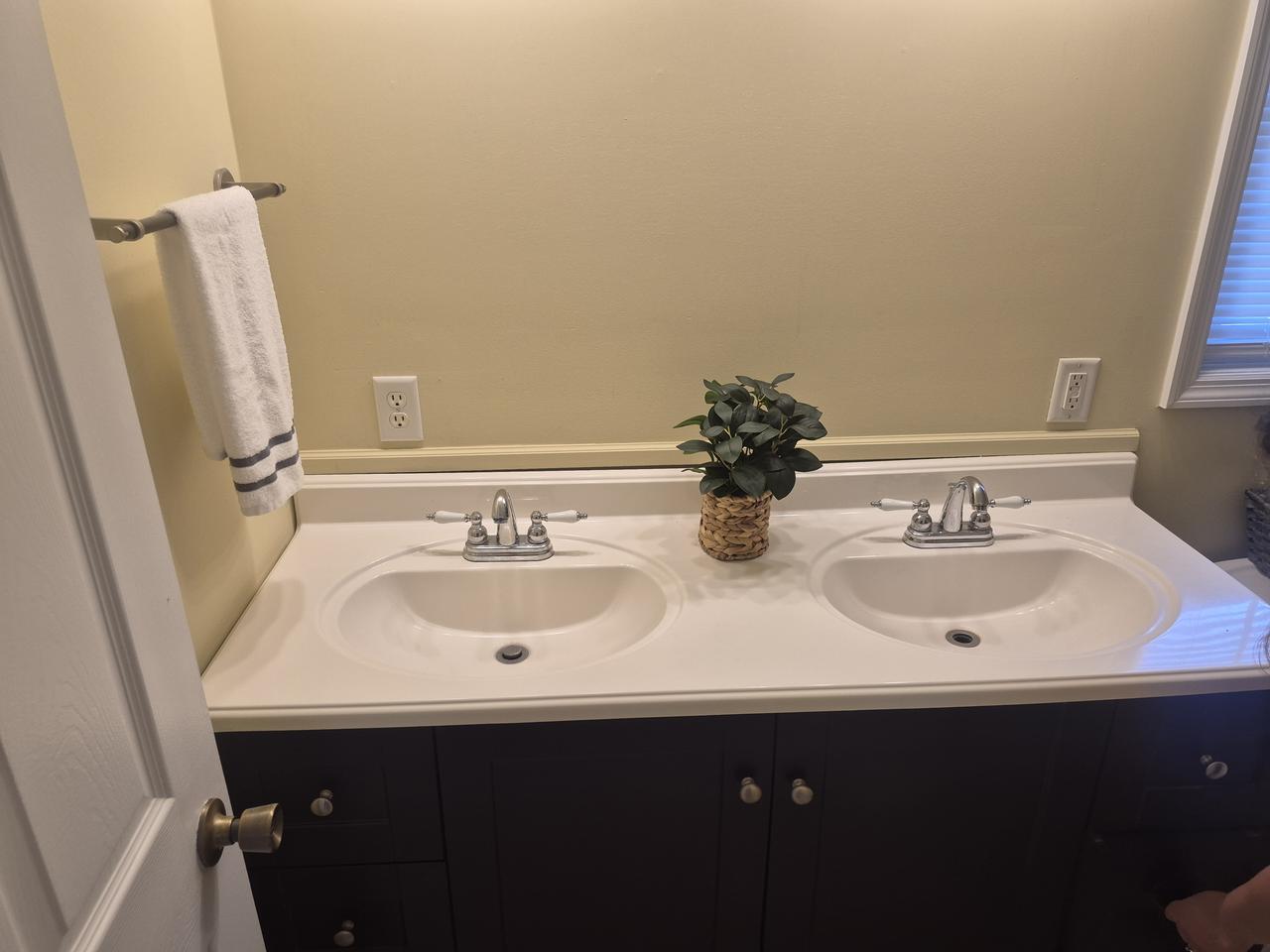 Profile photo 4 of 8