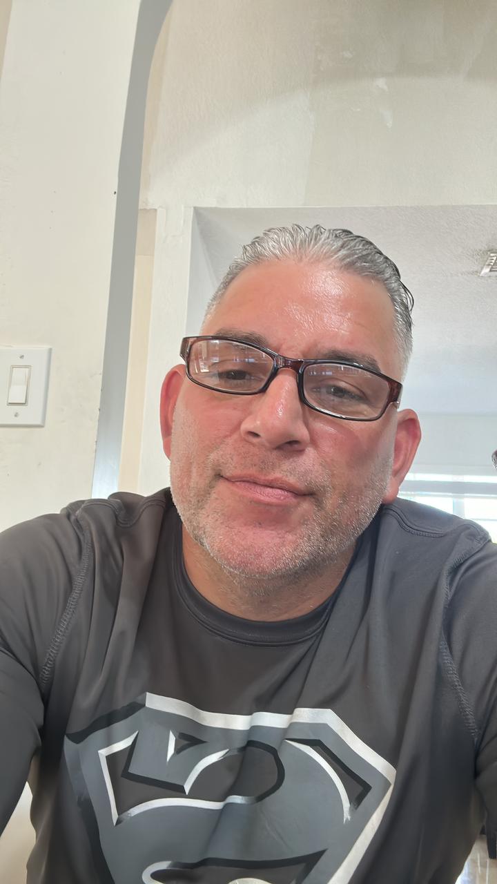 Profile photo 8 of 8