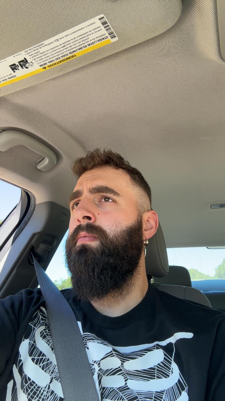 Profile photo 7 of 7