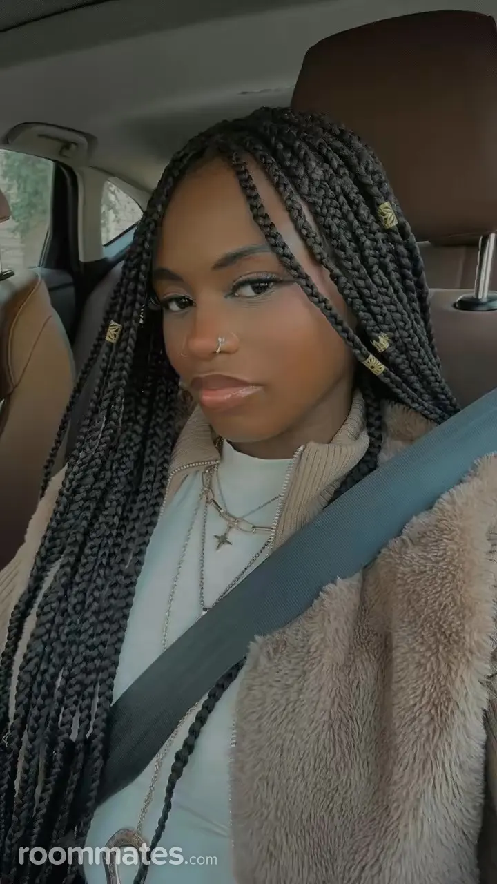 Profile photo 1 of 4