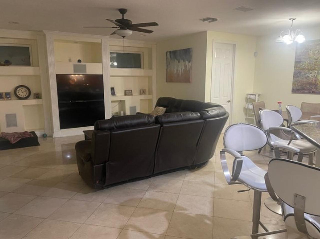 Profile photo 6 of 7