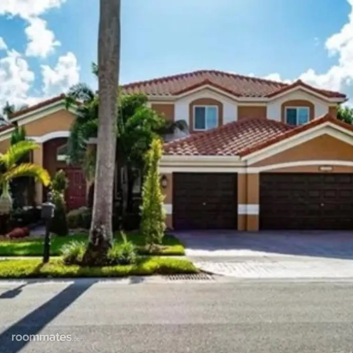 Room for rent in Miramar, FL $1200, house