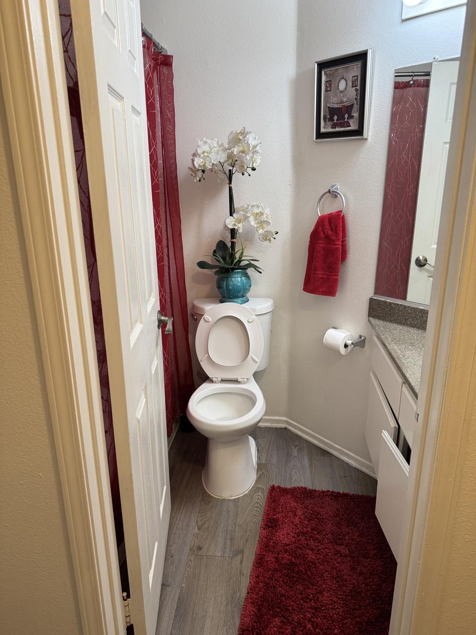 Profile photo 4 of 10