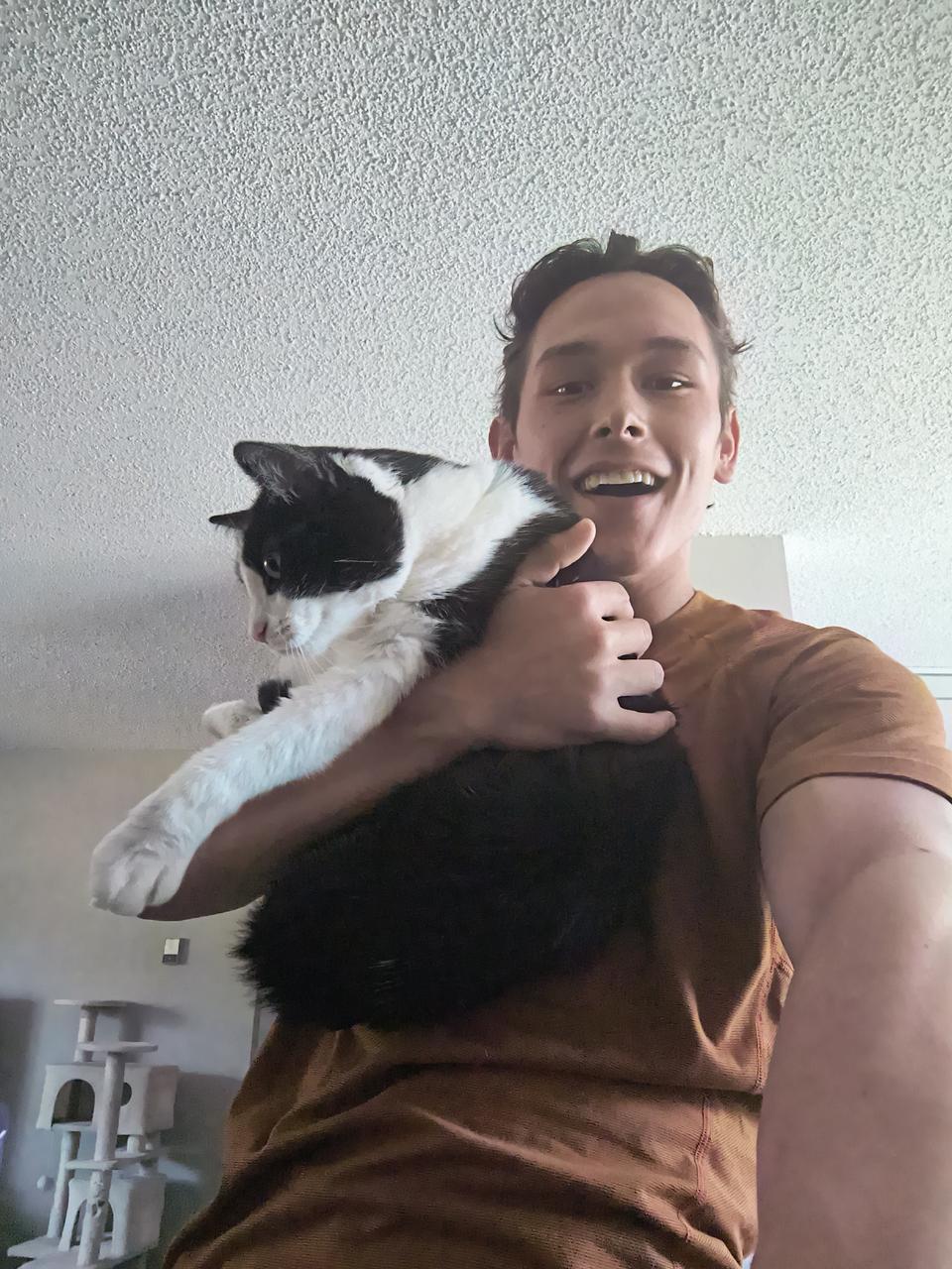 Profile photo 1 of 1