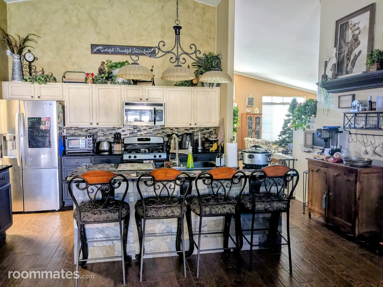 Profile photo 4 of 6