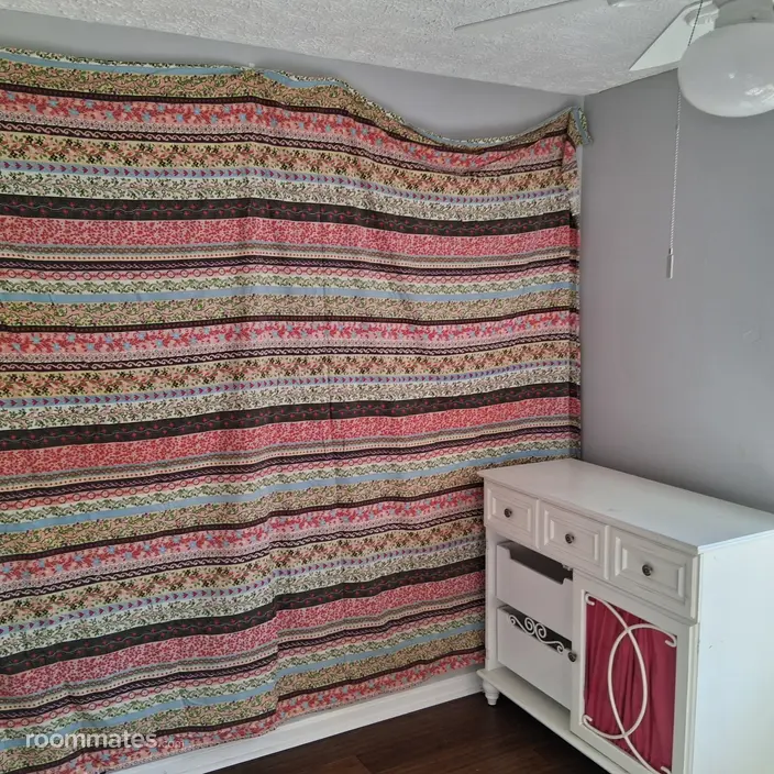 Room for rent in Centreville, VA $800, townhouse