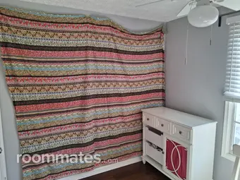 Room for rent in Centreville, VA $800, townhouse