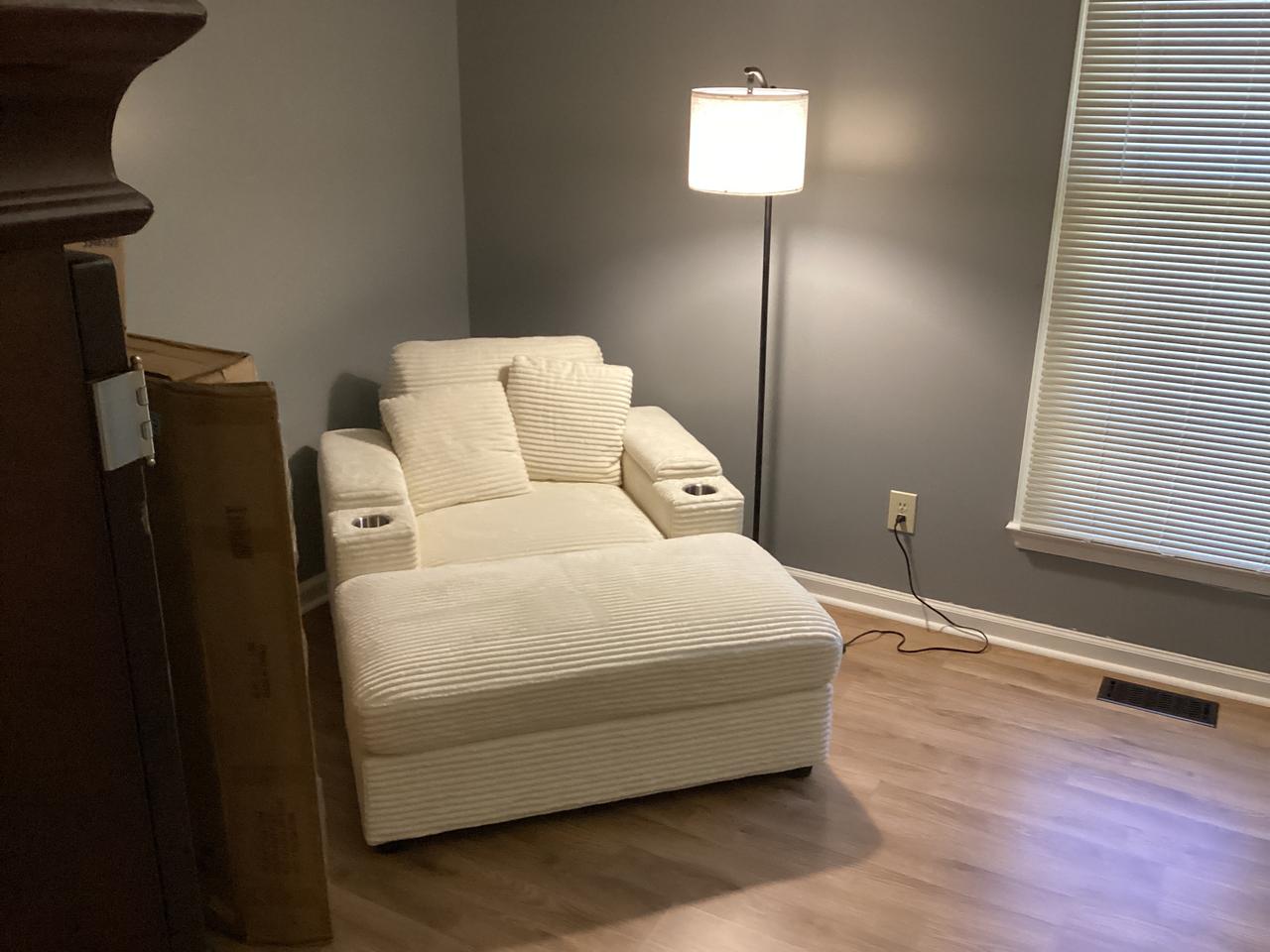 Profile photo 4 of 10