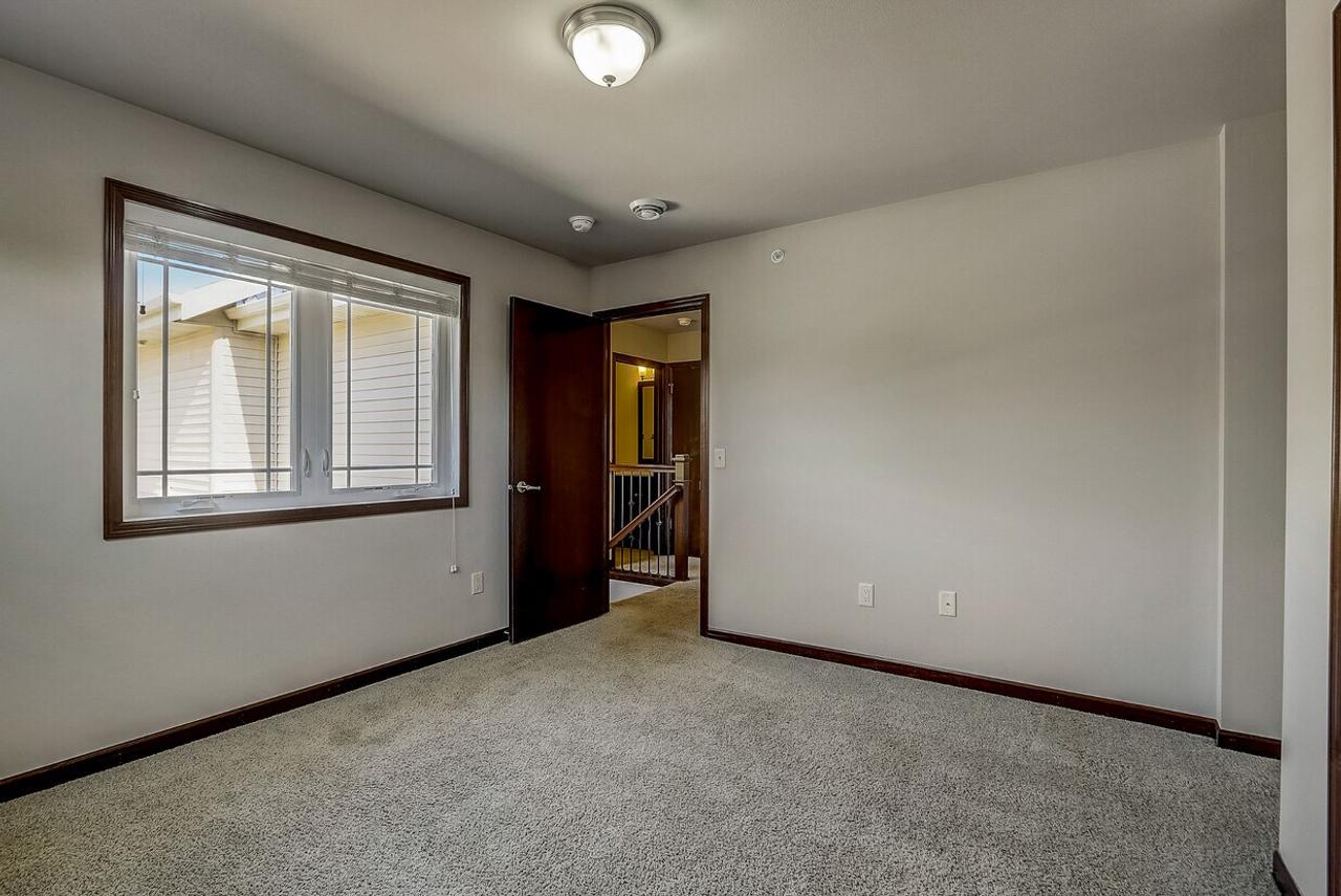 Profile photo 5 of 6