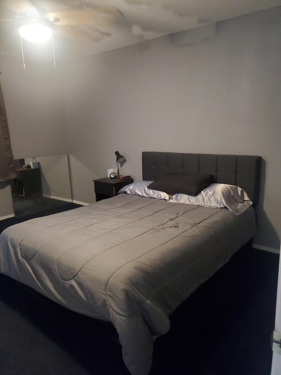 Profile photo 3 of 4