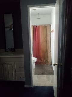 Room for rent in Fresno, CA $900, house