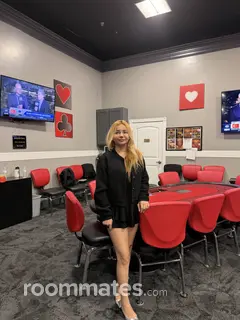 Roommate looking Santa Monica, CA, $2000