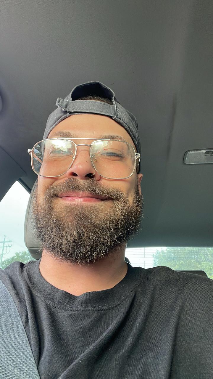 Profile photo 11 of 11