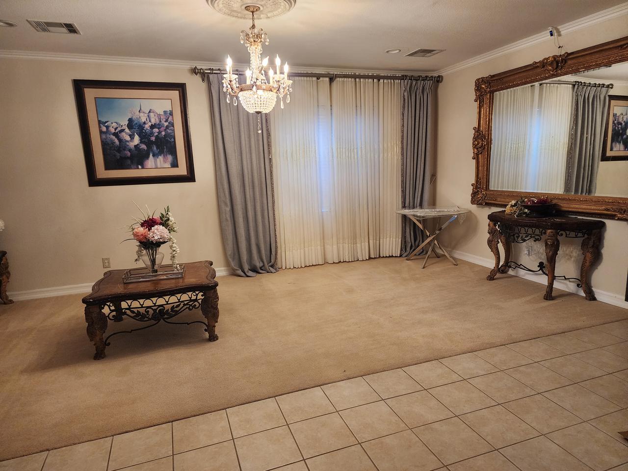 Profile photo 7 of 11