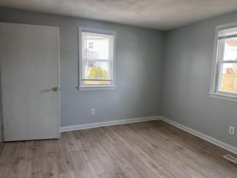 Room for rent in Lowell, MA $1000, house