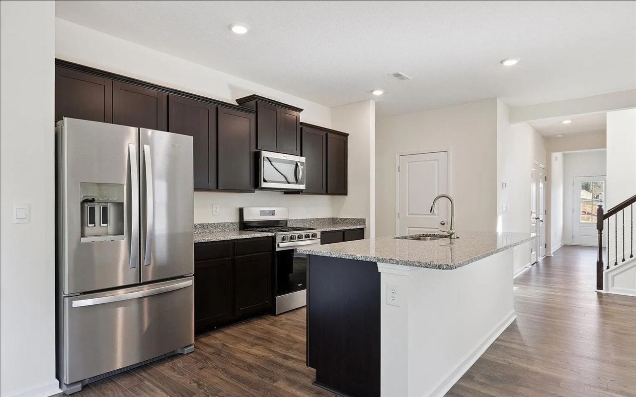 Profile photo 2 of 11