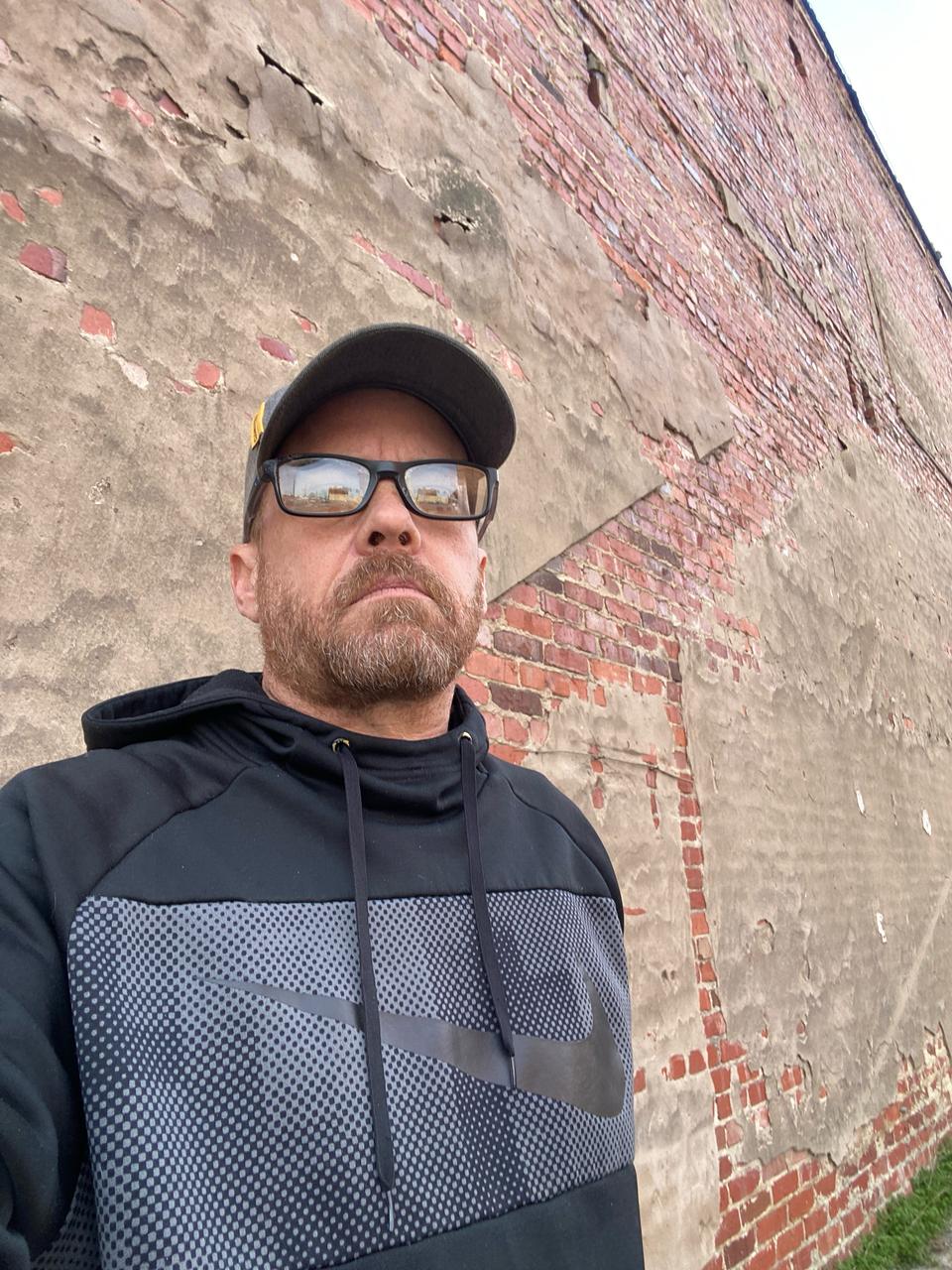 Profile photo 1 of 1