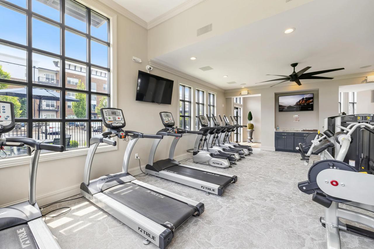 Profile photo 4 of 6