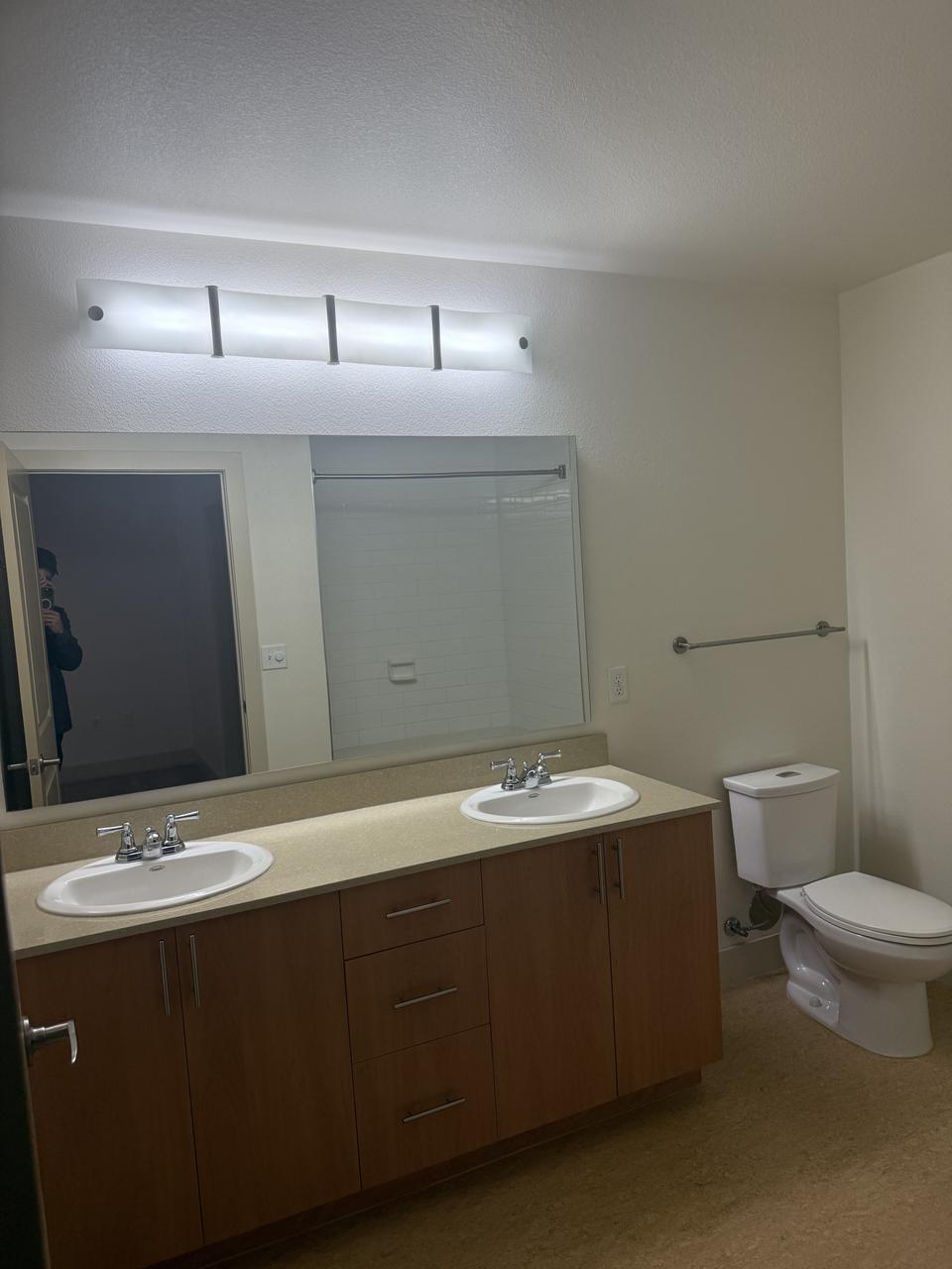 Profile photo 7 of 21