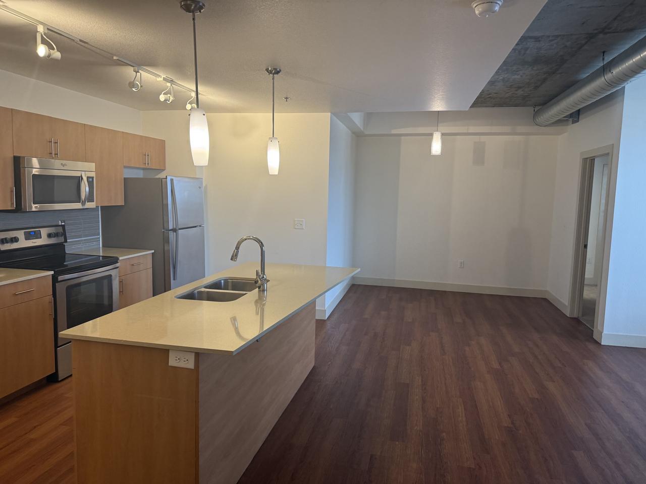 Profile photo 4 of 21