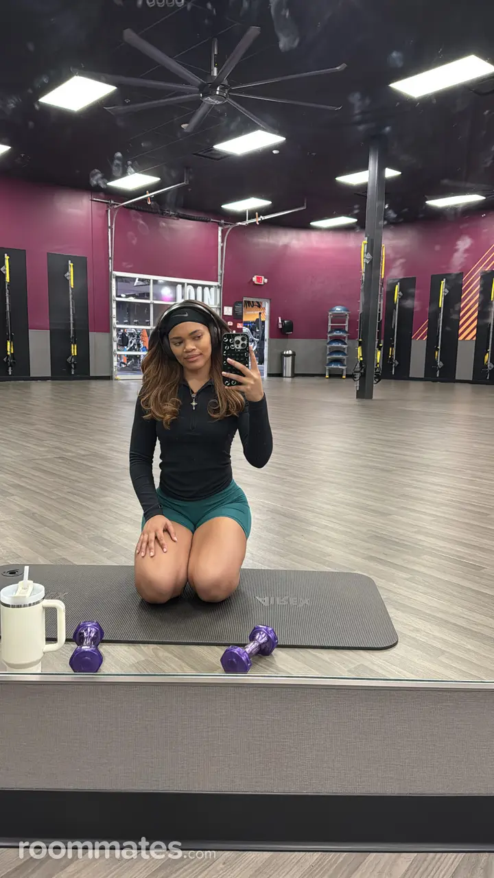 Profile photo 7 of 8