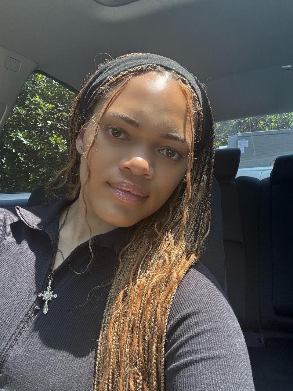 Profile photo 3 of 8