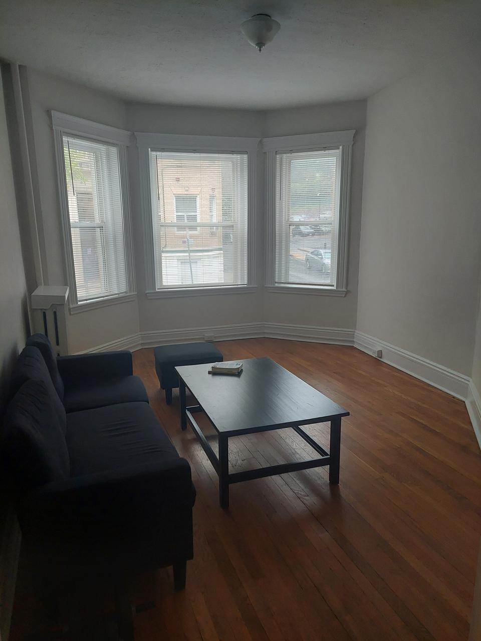 Profile photo 3 of 8