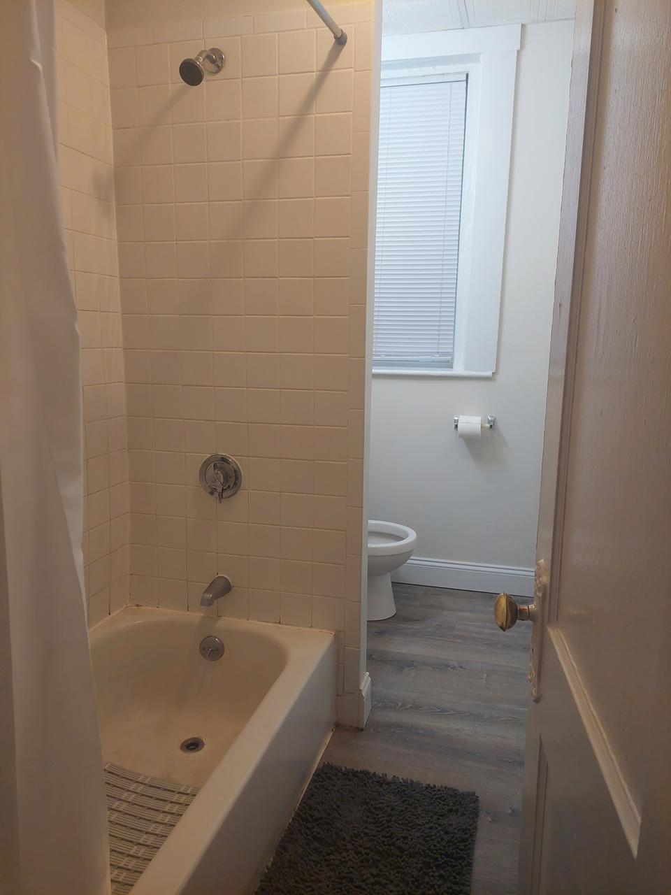 Profile photo 6 of 8