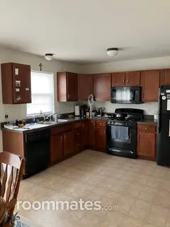 Room for rent in Harrisburg, PA $900, townhouse