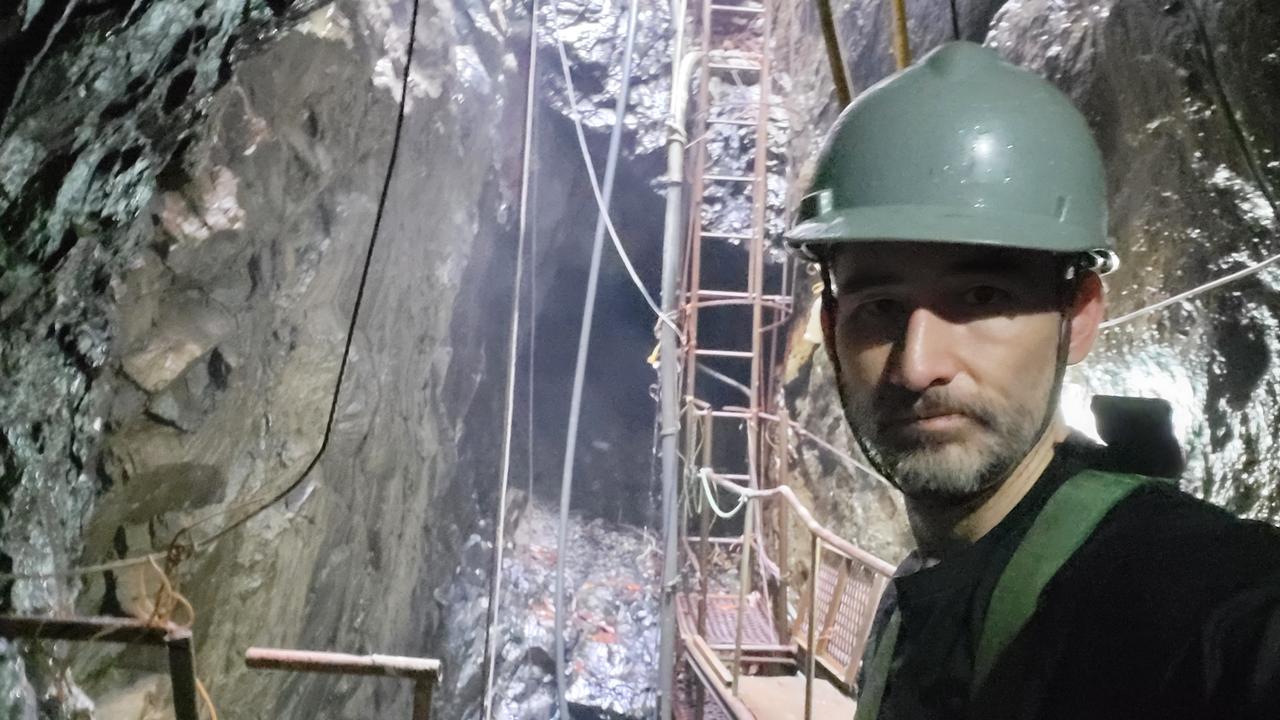 Profile photo 12 of 20