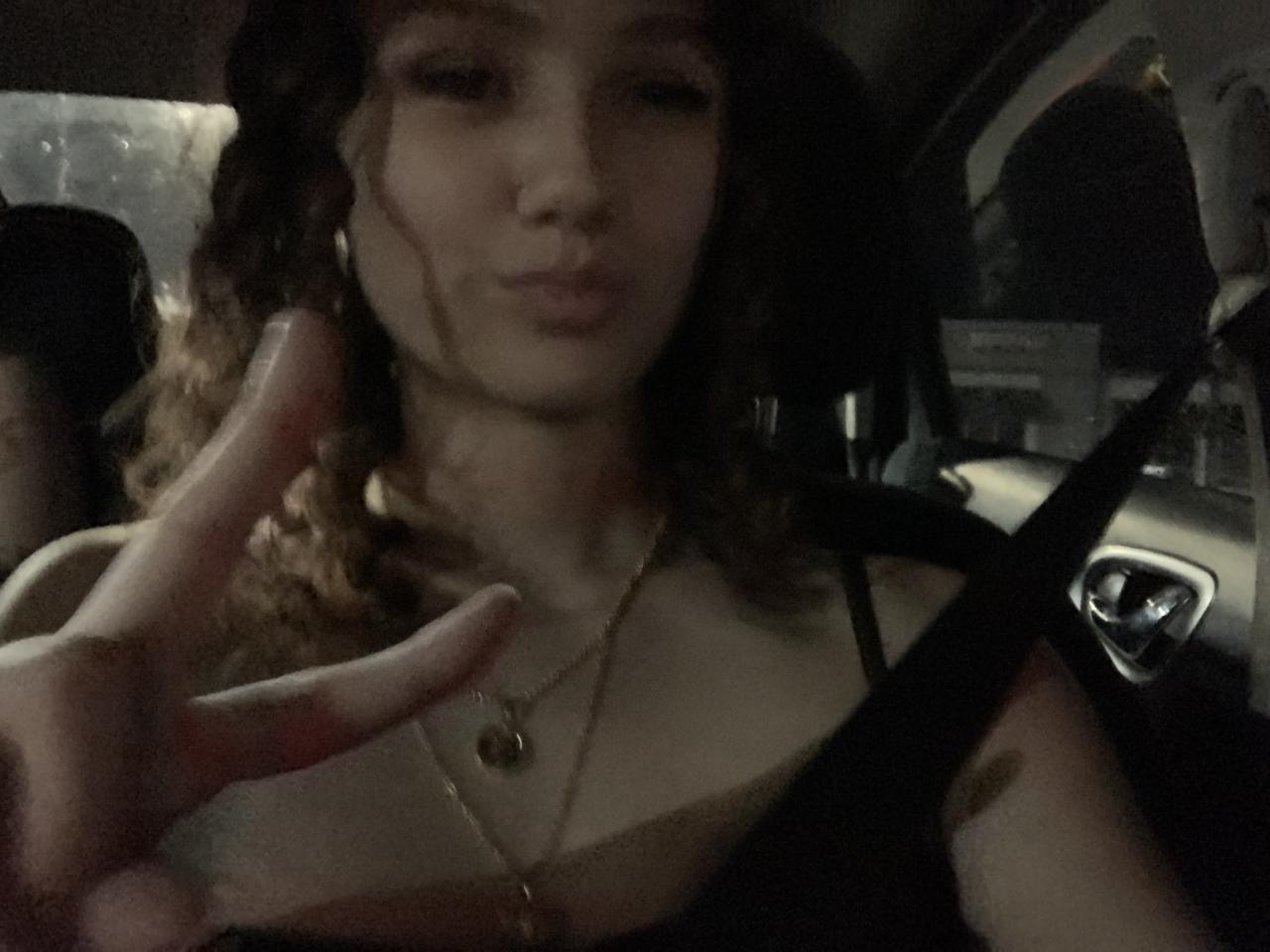 Profile photo 3 of 10