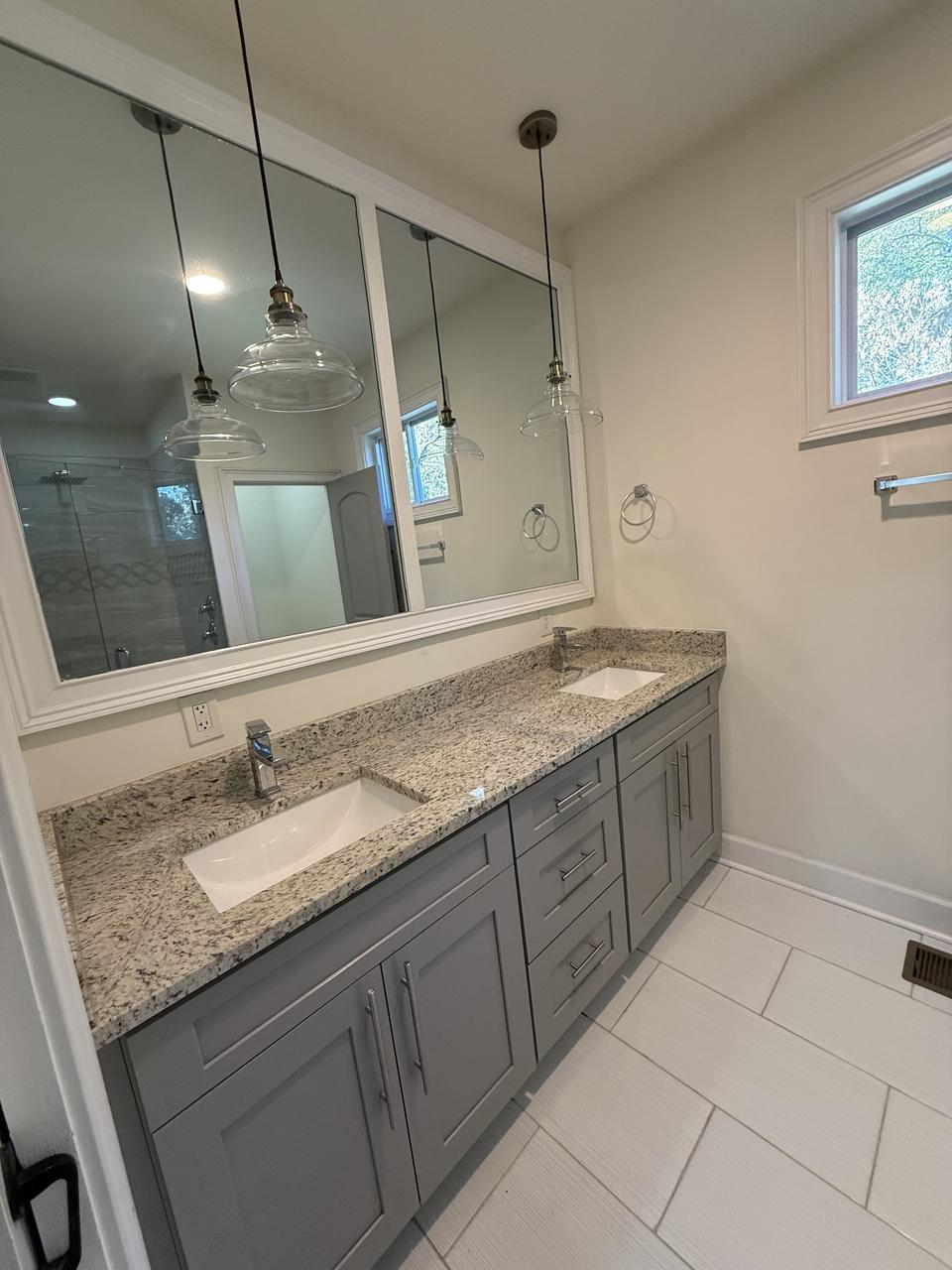 Profile photo 4 of 10