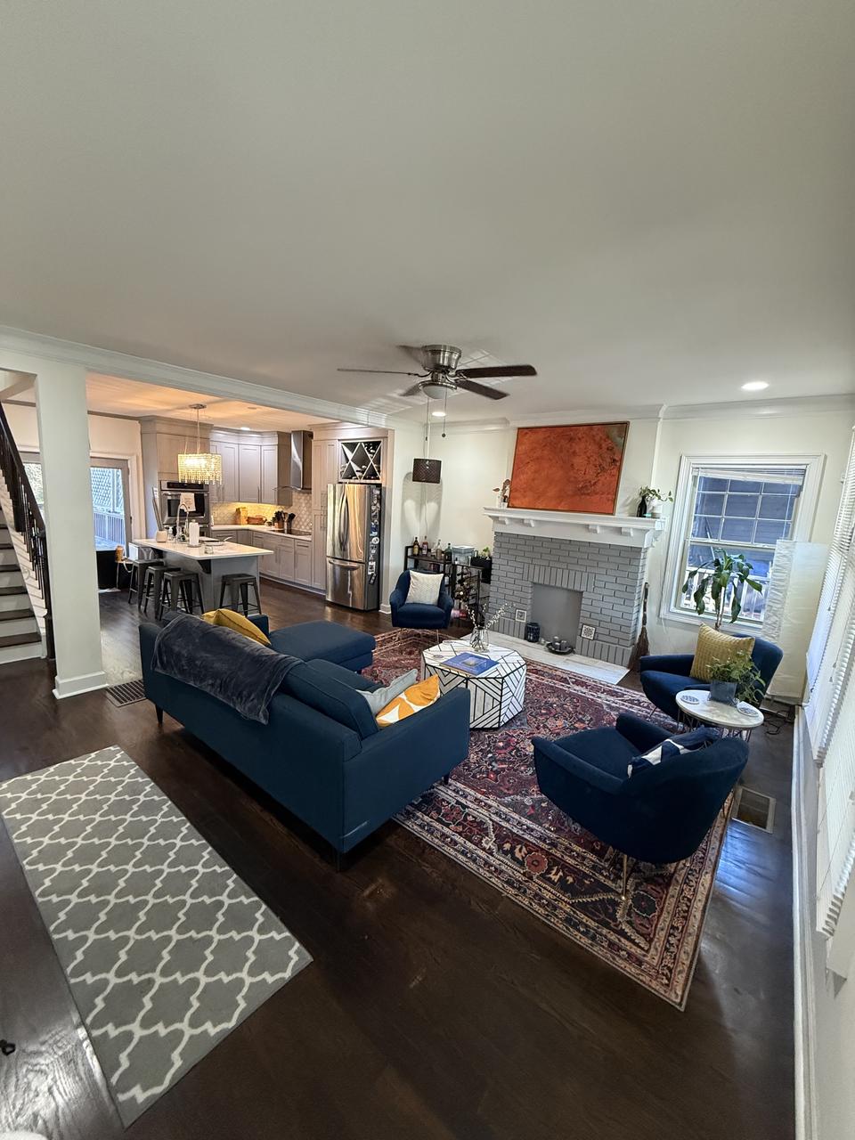 Profile photo 1 of 10