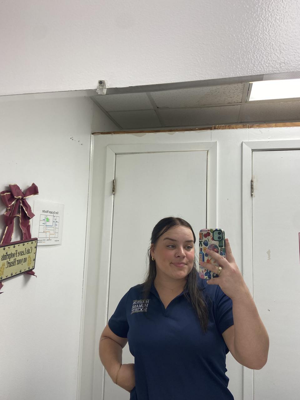 Profile photo 1 of 2