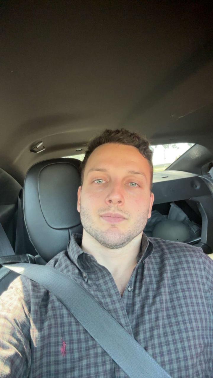 Profile photo 8 of 8