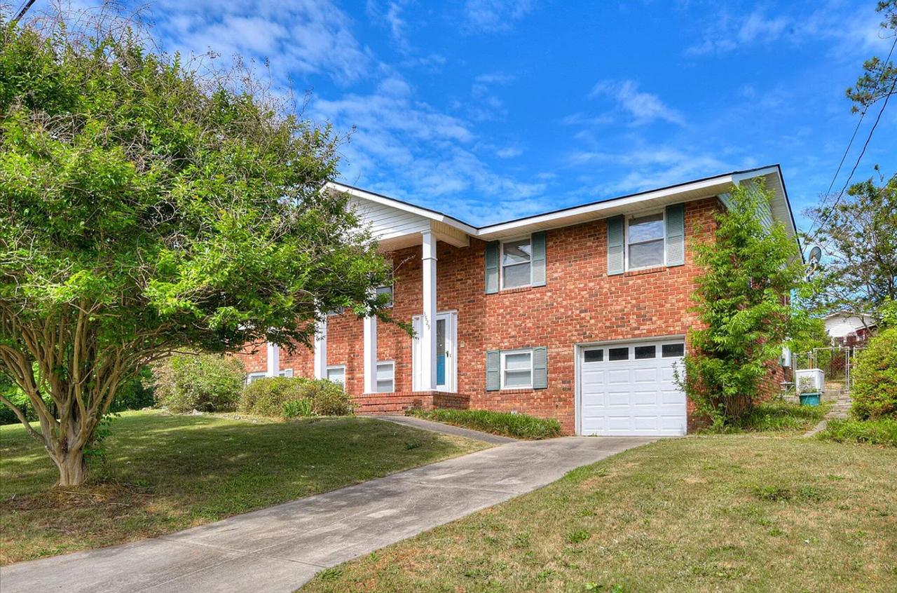 Profile photo 1 of 8