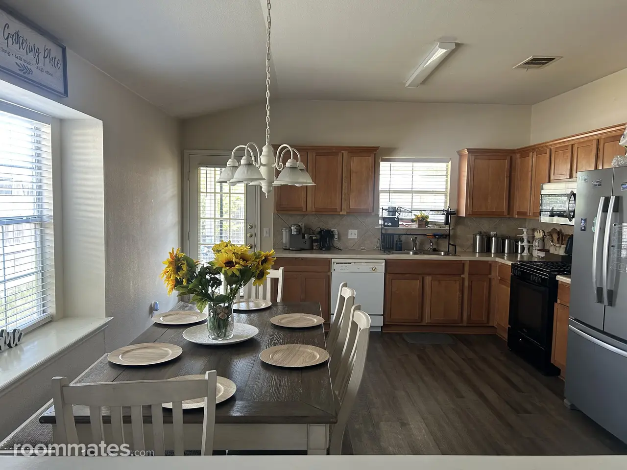 Profile photo 2 of 8