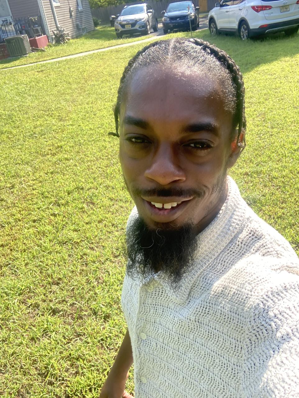 Profile photo 8 of 8