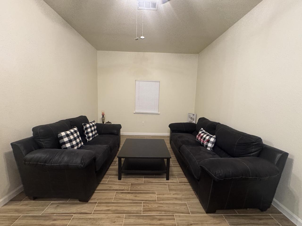 Profile photo 6 of 11