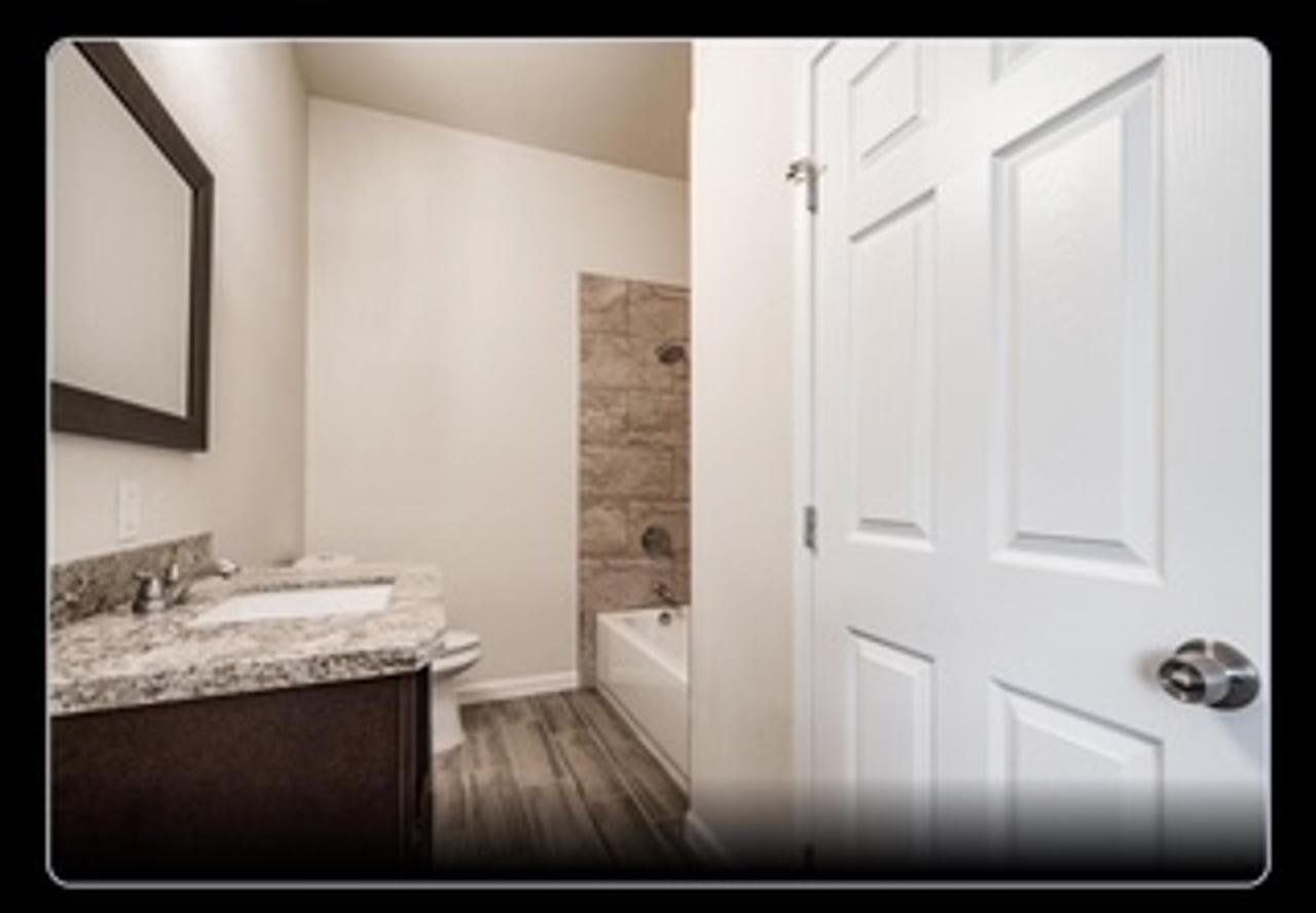 Profile photo 4 of 11