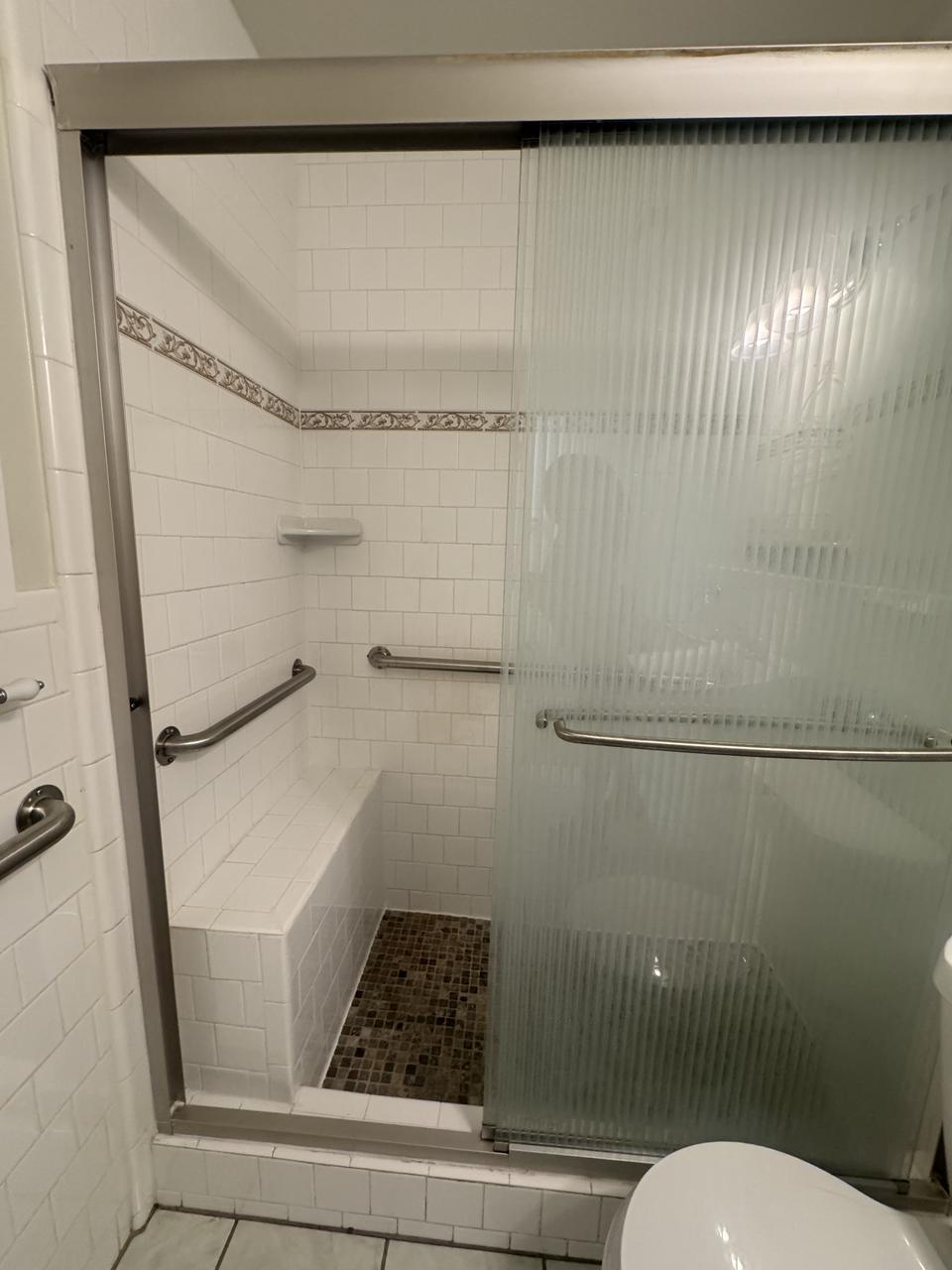 Profile photo 7 of 11