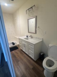 Room for rent in Manteca, CA $1100, house
