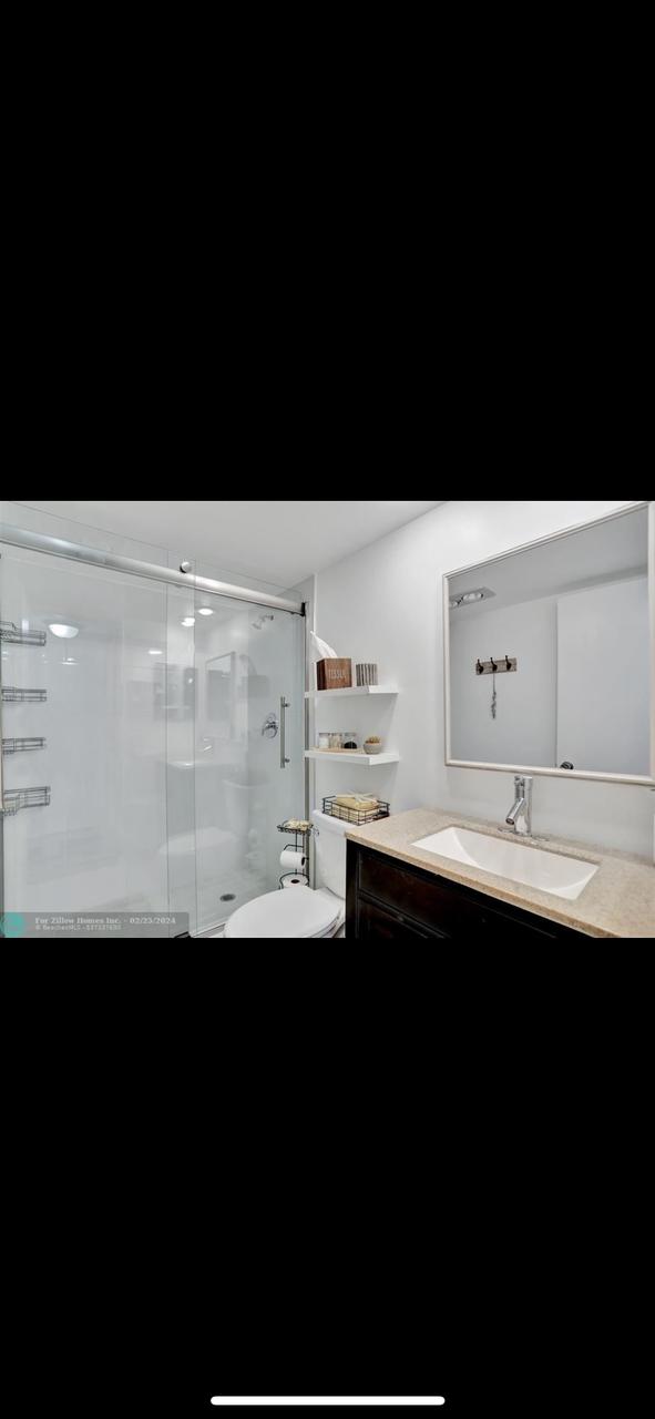 Profile photo 3 of 7