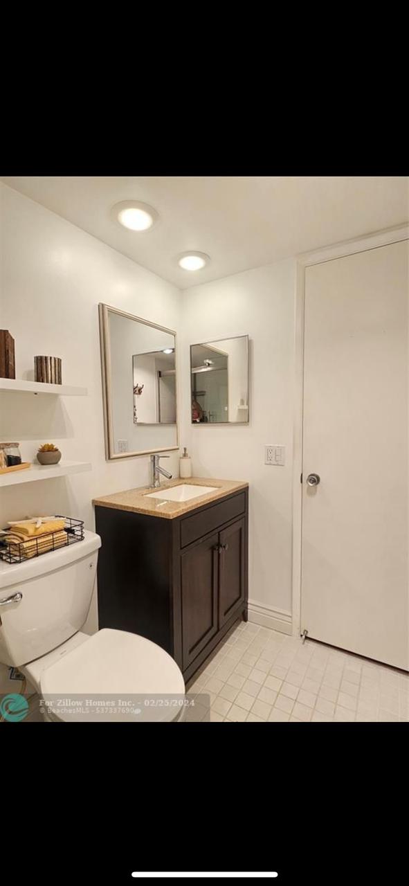 Profile photo 4 of 7